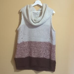 Knox Rose Grey and Burgundy Sleeveless Cowl Neck Sweater